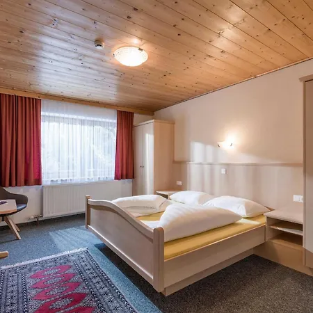 Haus Am Wildbach فندق اوفاش